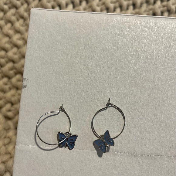 Earring set - Picture 4 of 4